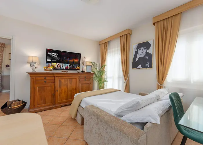 La Corte Di Danilo *